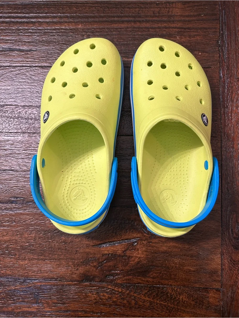 Crocs Crocband Clogs - Tennis Ball Green / Ocean Relaxed Blue - M5/W7